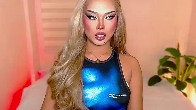 Snapshot of MissRumi_Hunter chatting on October 2025 03:53:02 AM MissRumi Hunter online show from October 2025 03:53:02 AM