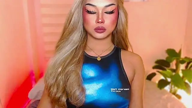 Snapshot of MissRumi_Hunter chatting on November 2025 07:35:02 PM MissRumi Hunter online show from November 2025 07:35:02 PM