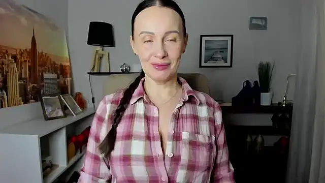 Velvet Jasmine online show from March 2026 06:31:02 AM