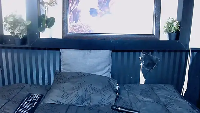 Snapshot of DarkQueen25x chatting on October 2025 07:24:02 PM DarkQueen25x online show from October 2025 07:24:02 PM