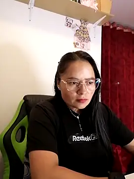 Daliz Leon online show from October 2025 02:09:01 AM