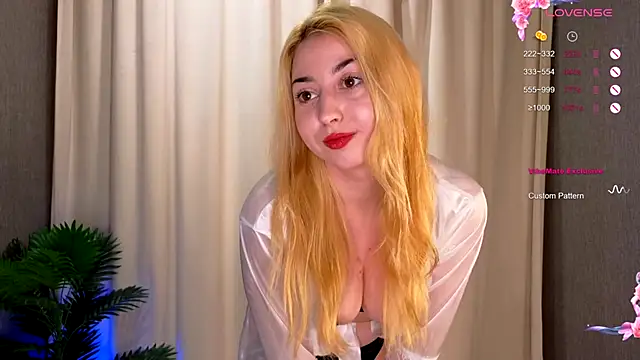 Snapshot of dreamhannah chatting on September 2025 08:21:01 PM dreamhannah online show from September 2025 08:21:01 PM