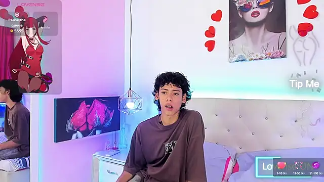 Snapshot of Thedoll_ethan7 chatting on October 2025 07:33:01 PM Thedoll ethan7 online show from October 2025 07:33:01 PM