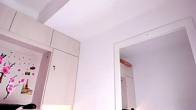 Snapshot of Stefannyevans_ chatting on October 2025 12:47:02 PM Stefannyevans online show from October 2025 12:47:02 PM