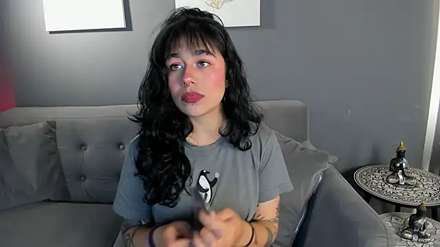 flower smith  online show from February 2026 12:32:01 PM