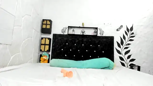 Margaritarubio online show from September 2025 12:54:01 PM