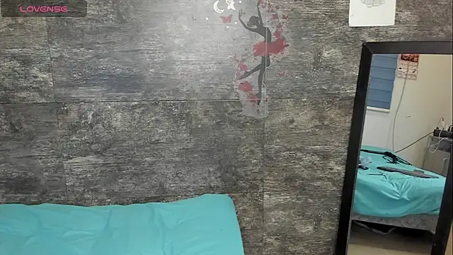 oriana olsen online show from April 2026 04:19:01 AM