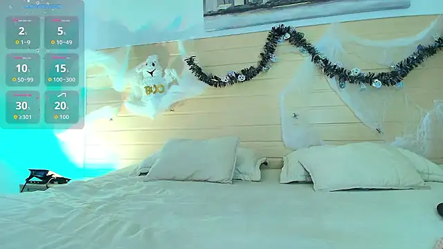 GabiHills online show from October 2025 07:03:01 PM