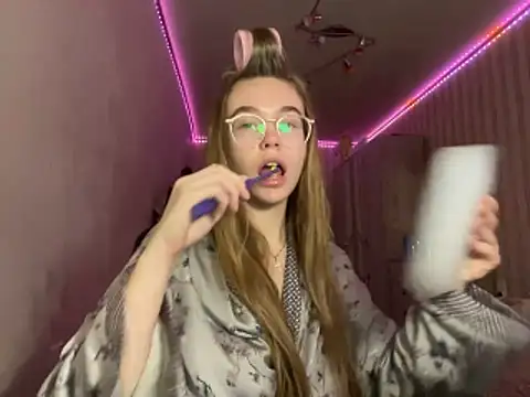 bellameow88 online show from October 2025 12:06:01 PM