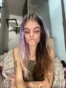 ittybittymeryssa online show from December 2025 09:10:02 PM