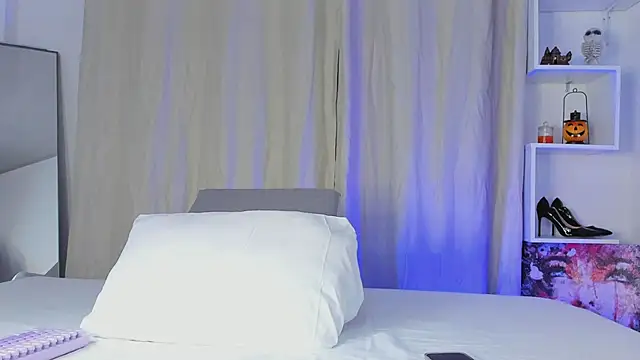 Selenafox 0 online show from November 2025 01:49:02 AM