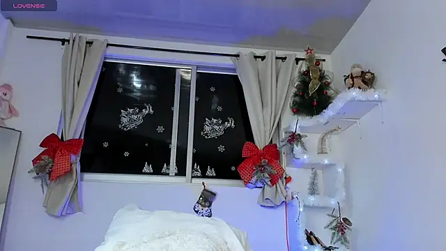 Selenafox 0 online show from November 2025 02:00:02 AM