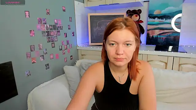 Snapshot of BattyBaker chatting on September 2025 09:25:02 AM BattyBaker online show from September 2025 09:25:02 AM