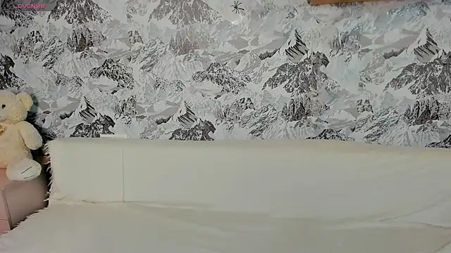 Snapshot of BattyBaker chatting on October 2025 02:14:02 AM BattyBaker online show from October 2025 02:14:02 AM