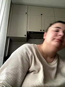 AliceCurlyX online show from January 2026 08:17:01 AM