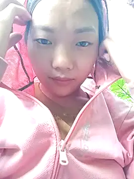 Snapshot of Ananine chatting on October 2025 08:37:01 AM Ananine online show from October 2025 08:37:01 AM