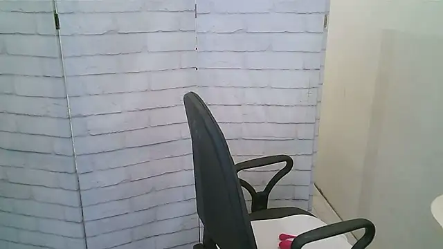 Helen xi  online show from January 2026 05:12:02 AM