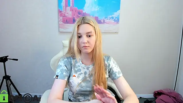 Sylvia Ortiz online show from September 2025 08:07:01 AM