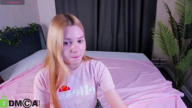 Sylvia Ortiz online show from November 2025 01:08:01 AM