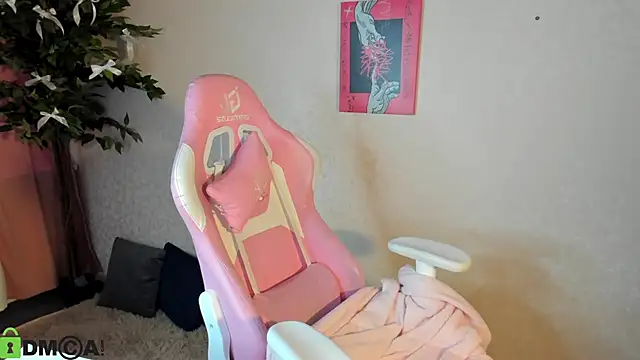 Sylvia Ortiz online show from December 2025 09:37:01 AM