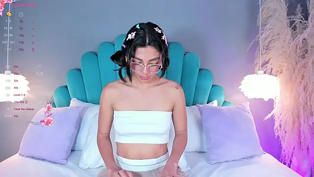 Snapshot of AlassiaHocthner chatting on October 2025 12:13:02 PM AlassiaHocthner online show from October 2025 12:13:02 PM