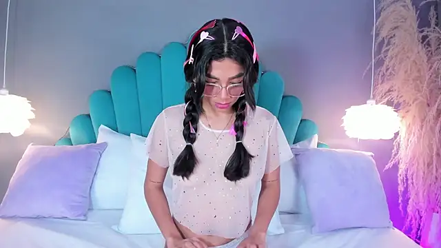 Snapshot of AlassiaHocthner chatting on October 2025 11:41:02 AM AlassiaHocthner online show from October 2025 11:41:02 AM