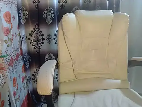 Sexy Mama Teresa online show from April 2026 02:13:02 PM