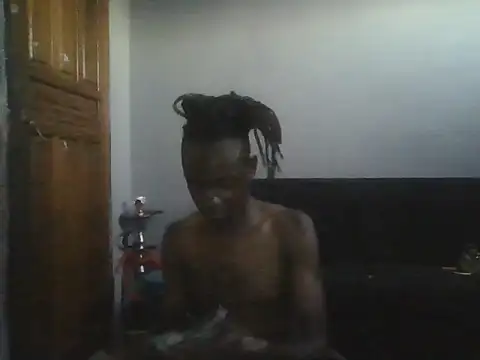 Snapshot of Nykho17 chatting on October 2025 04:19:01 PM Nykho17 online show from October 2025 04:19:01 PM