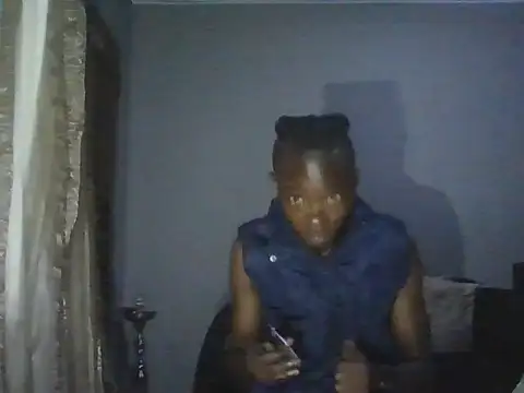 Snapshot of Nykho17 chatting on October 2025 06:31:01 PM Nykho17 online show from October 2025 06:31:01 PM