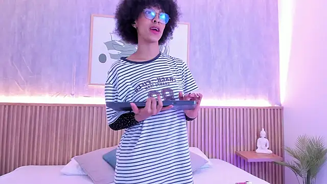 sophie rojas online show from November 2025 03:28:02 AM