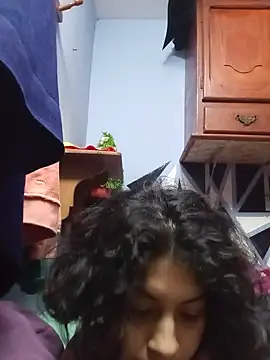 Snapshot of Syndel23 chatting on September 2025 03:17:02 AM Syndel23 online show from September 2025 03:17:02 AM