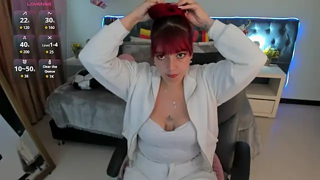 Snapshot of Blair_red_ chatting on June 2026 11:43:02 AM Blair red online show from June 2026 11:43:02 AM