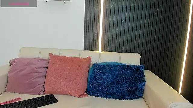 Gabrielaa Miller  online show from September 2025 08:20:02 PM