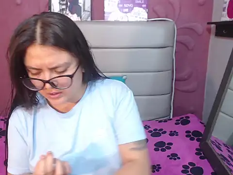 Snapshot of Cailing_Zu chatting on October 2025 07:11:02 PM Cailing Zu online show from October 2025 07:11:02 PM