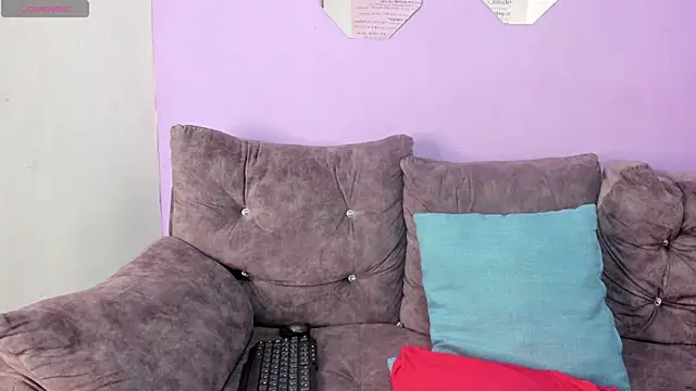 miichelle 0 online show from September 2025 03:47:02 PM