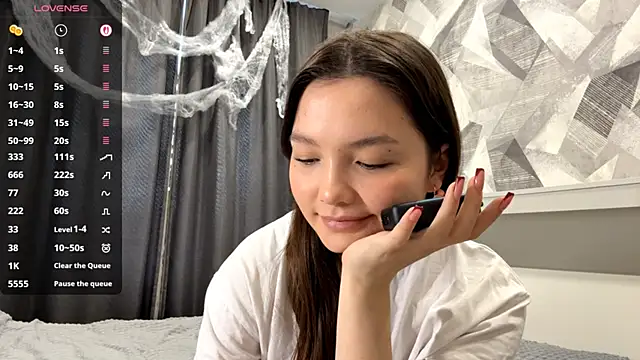 KiraVelvet online show from November 2025 09:44:02 AM