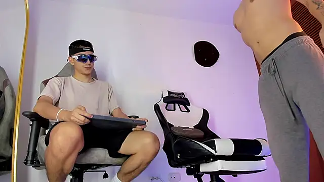 sotooliver3 online show from September 2025 08:24:02 PM