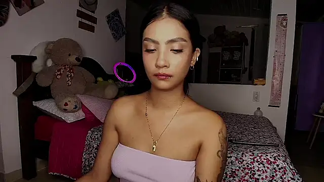 Snapshot of mia_yireth chatting on September 2025 01:07:02 AM mia yireth online show from September 2025 01:07:02 AM