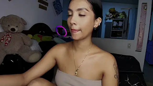 Snapshot of mia_yireth chatting on September 2025 11:41:01 PM mia yireth online show from September 2025 11:41:01 PM