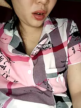 Cherry pusy online show from September 2025 01:01:01 PM