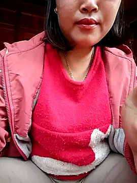 maycuc123 online show from January 2026 01:30:01 AM