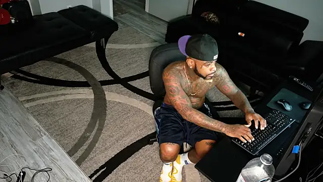 SLANGONDEMHOES online show from September 2025 10:36:01 PM