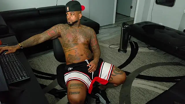 SLANGONDEMHOES online show from April 2026 09:41:02 PM