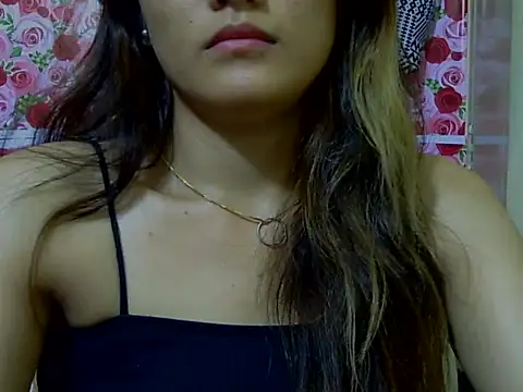Snapshot of Amira90 chatting on September 2025 09:53:02 AM Amira90 online show from September 2025 09:53:02 AM