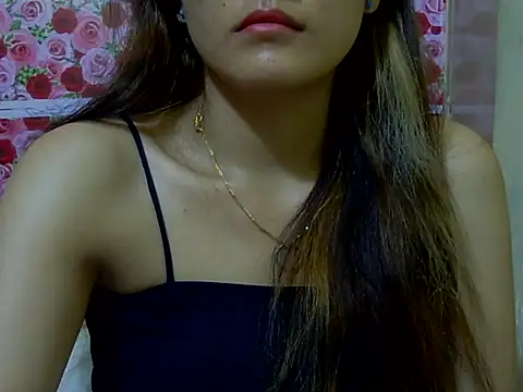 Snapshot of Amira90 chatting on September 2025 12:43:01 AM Amira90 online show from September 2025 12:43:01 AM