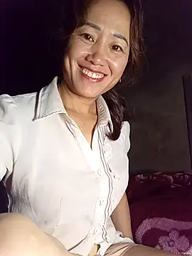 Fienjr online show from October 2025 09:01:01 PM