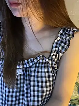 Hinne07 online show from February 2026 03:32:01 PM