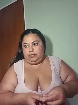 curvy diva  online show from April 2026 09:37:02 PM