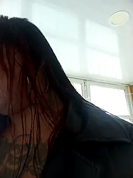 snow belle online show from October 2025 07:42:02 PM