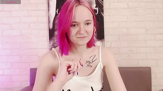 Ericha Stone online show from September 2025 08:15:01 AM